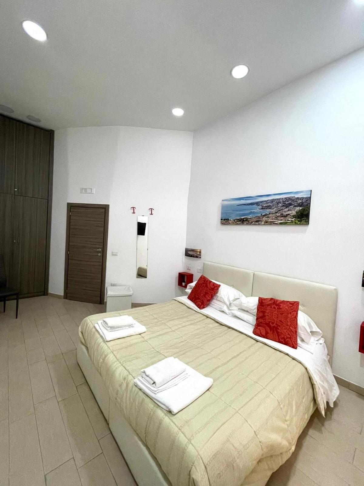Ginevra'S Apartment نابولي المظهر الخارجي الصورة
